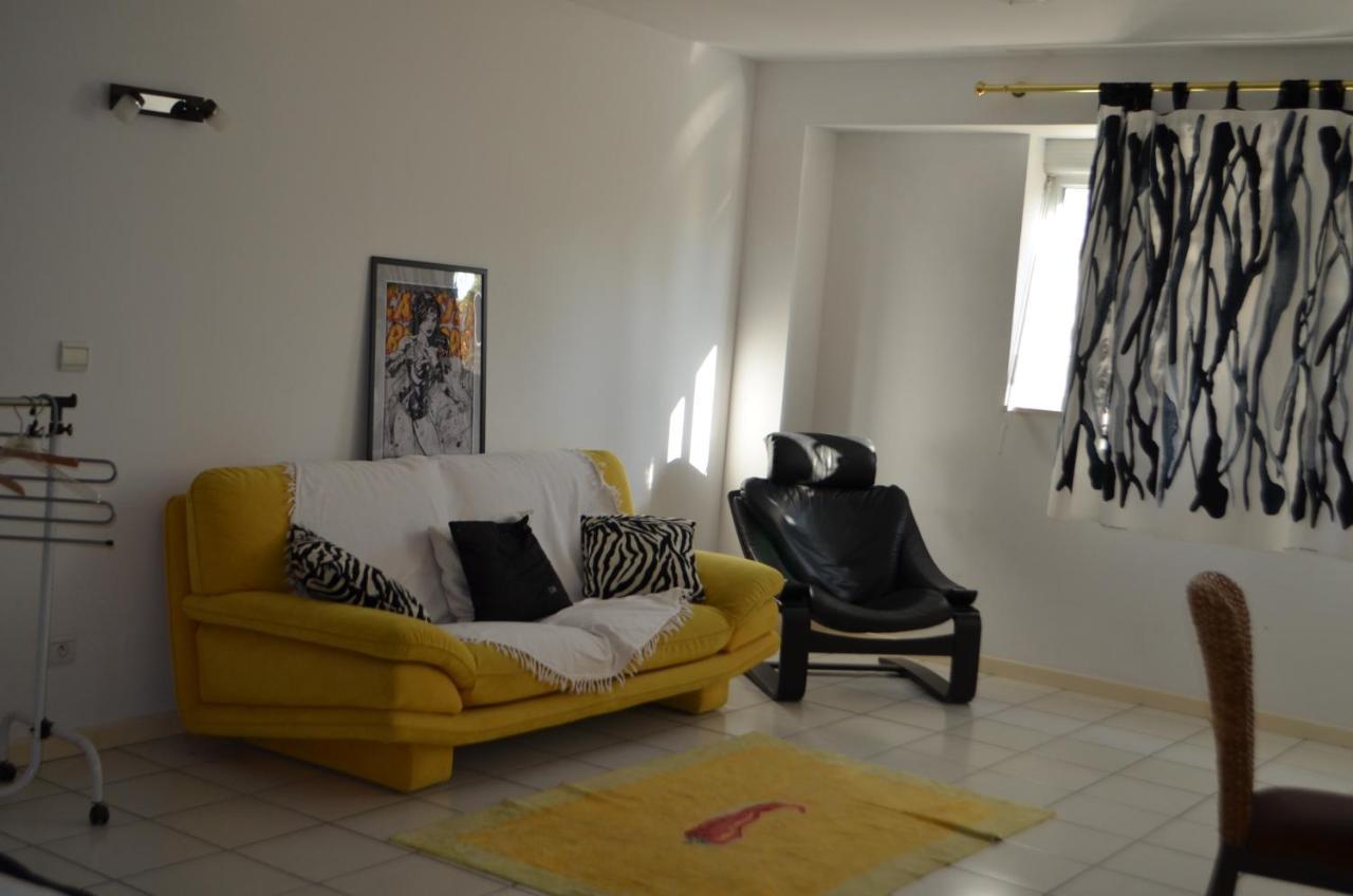 Chambre D'Hotes The Yellow Cube โอบิแยร์ ภายนอก รูปภาพ