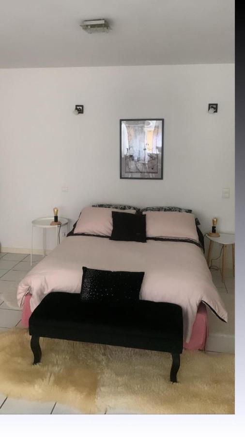 Chambre D'Hotes The Yellow Cube โอบิแยร์ ภายนอก รูปภาพ